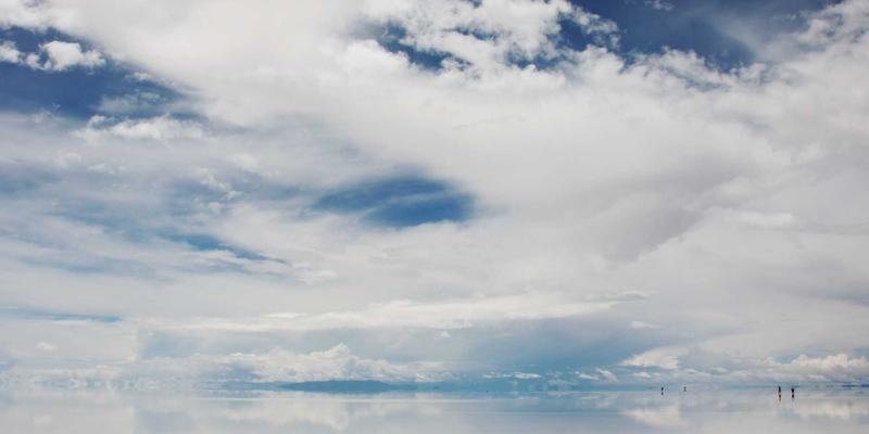 张家界门窗定制艺术:融合湘西民族风与日式禅意的系统门窗设计指南